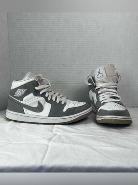 Air Jordan women’s mid wolf grey aluminum sneaker shoes size 7.5